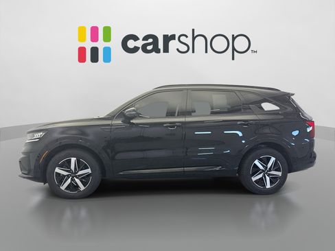 Used 2023 Kia Sorento S w/ Panoramic Sunroof Package FWD image 2