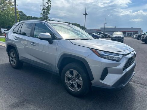 Used 2024 Toyota RAV4 XLE FWD image 1