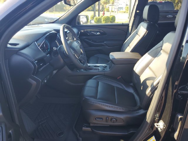 Used 2023 Chevrolet Traverse RS AWD/4WD image 21