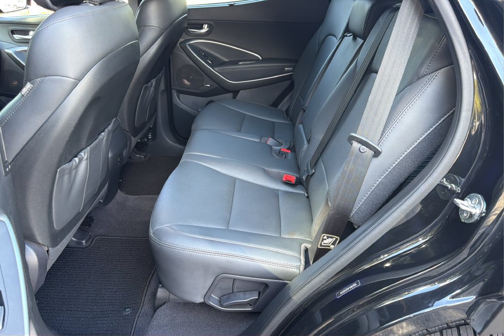 Used 2018 Hyundai Santa Fe Sport FWD image 12