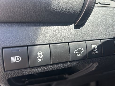 Used 2024 Toyota Camry XSE FWD image 14