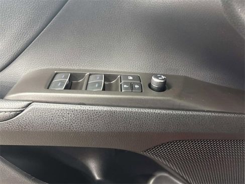 Used 2023 Toyota Camry XLE image 20