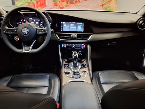 Used 2020 Alfa Romeo Giulia Ti RWD image 15