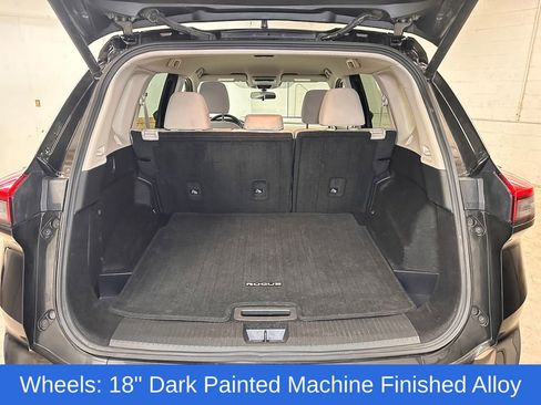 Used 2025 Nissan Rogue SV image 9