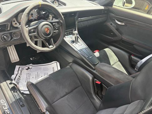 Used 2019 Porsche 911 GT3 RS RWD image 7