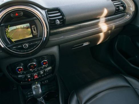 Used 2017 MINI Cooper Clubman image 23