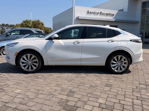 Used 2024 Buick Envista Avenir FWD image 11