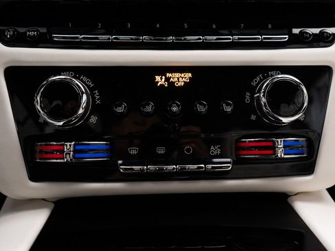Certified 2024 Rolls-Royce Spectre w/ Spectre Launch Package AWD/4WD image 30