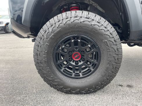 Used 2023 Toyota Tacoma TRD Pro AWD/4WD image 32