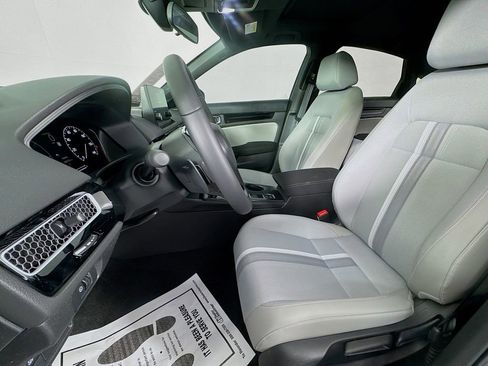 Used 2025 Honda Civic Sport image 32