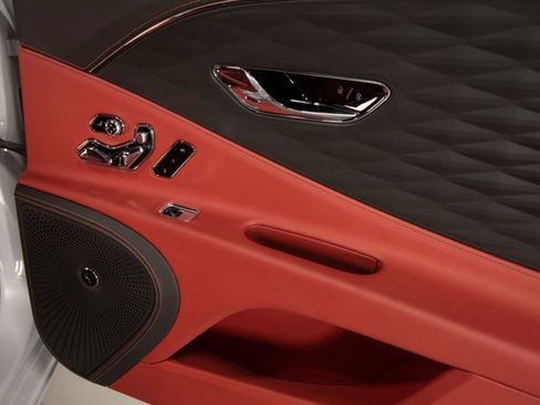 Used 2023 Bentley Flying Spur Flying Spur image 58