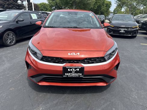 Used 2023 Kia Forte LXS w/ LXS Technology Package FWD image 9