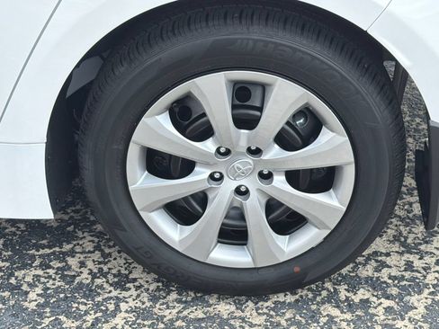 Used 2026 Toyota Corolla LE FWD image 23