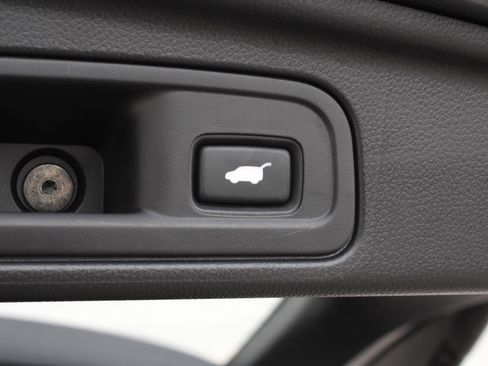 Used 2021 Honda Pilot Touring image 9