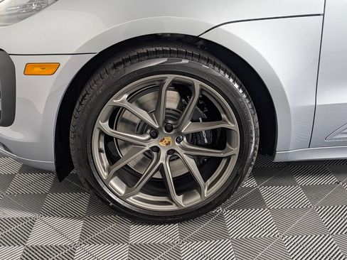 New 2026 Porsche Macan GTS AWD/4WD image 11