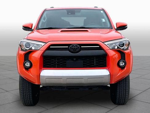 Used 2024 Toyota 4Runner TRD Off-Road Premium w/ Off Road Premium Plus Package AWD/4WD image 4