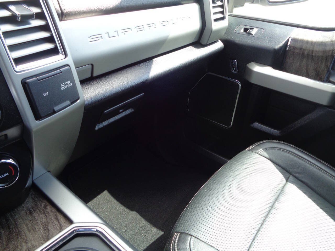 Used 2017 Ford F350 Lariat w/ Chrome Package AWD/4WD image 74