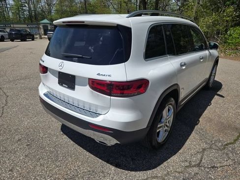 Used 2022 Mercedes-Benz GLB 250 4MATIC image 5