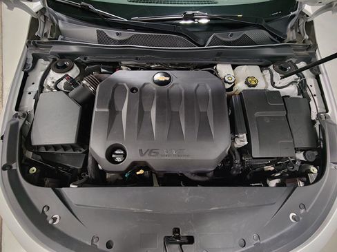 Used 2018 Chevrolet Impala Premier FWD image 4
