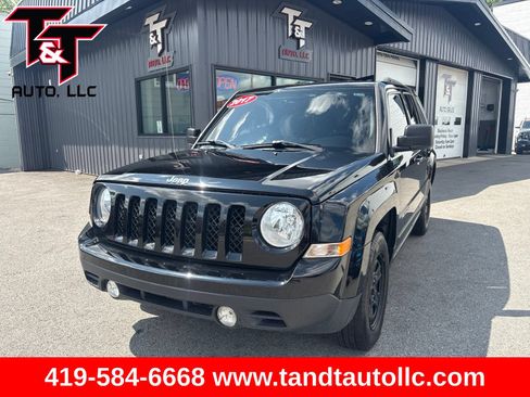 Used 2017 Jeep Patriot Sport w/ Power Value Group FWD image 1