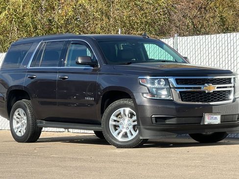 Used 2017 Chevrolet Tahoe LT image 2