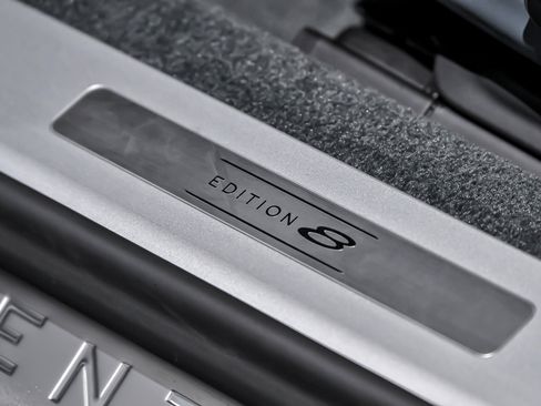 Used 2024 Bentley Continental GT image 32