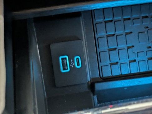 Used 2024 Ford Expedition Max Limited image 17