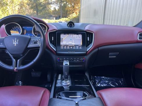 Used 2019 Maserati Ghibli image 17