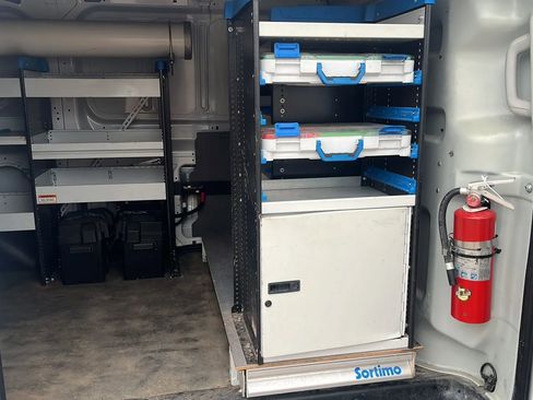 Used 2015 Ford Transit 250 130 Low Roof image 19