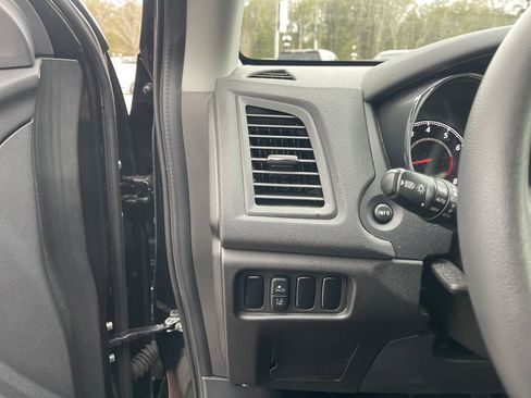 Used 2023 Mitsubishi Outlander Sport ES image 15