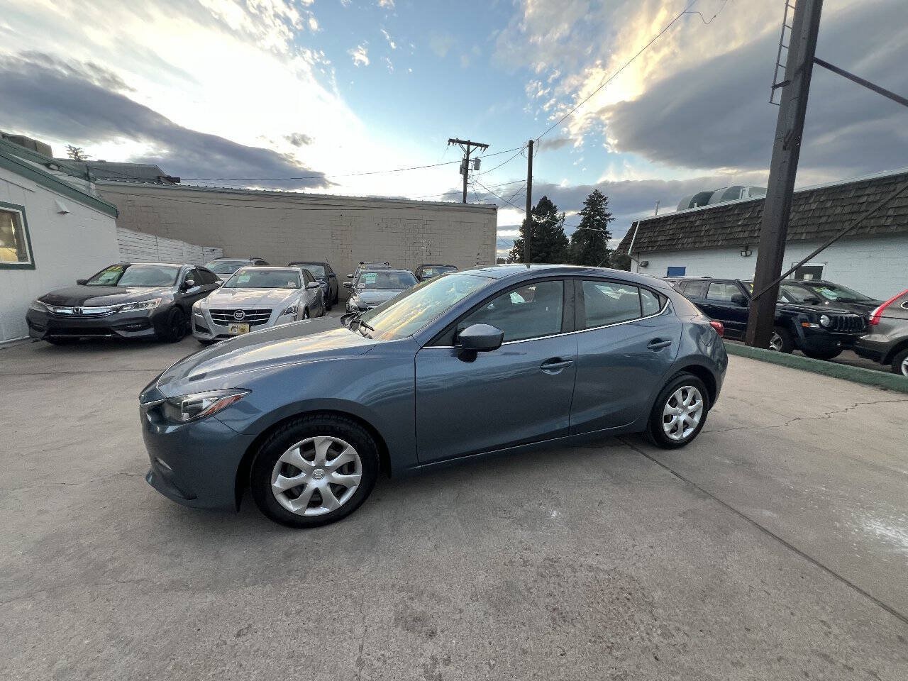 Used 2015 MAZDA MAZDA3 i Sport FWD image 21