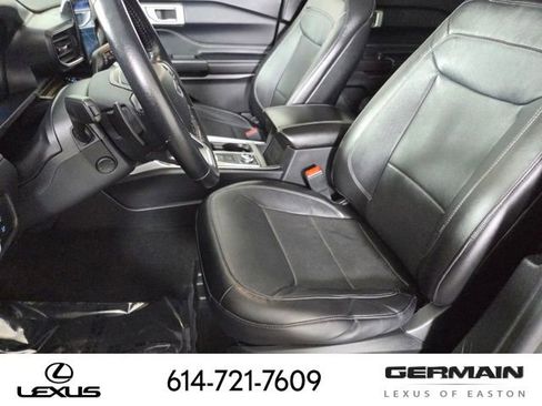 Used 2020 Ford Explorer Limited w/ Class III Trailer Tow Package image 18