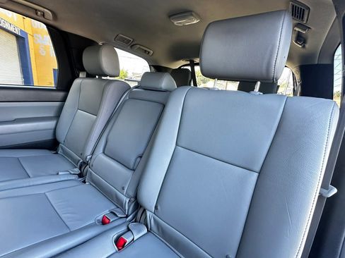 Used 2012 Toyota Sequoia SR5 w/ Premium Pkg RWD image 18