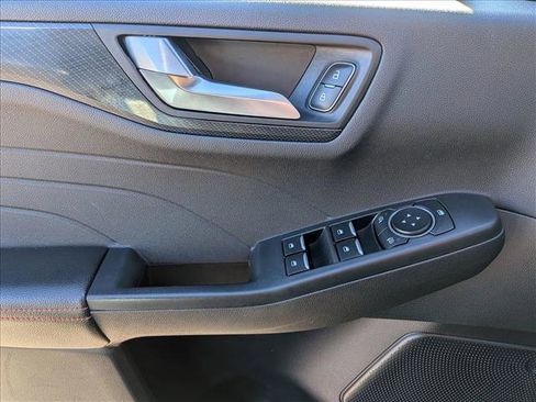 Used 2024 Ford Escape ST-Line image 15