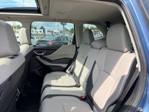 Used 2023 Subaru Forester Limited AWD/4WD image 5