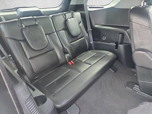 Used 2023 Ford Explorer XLT w/ Equipment Group 202A RWD image 19