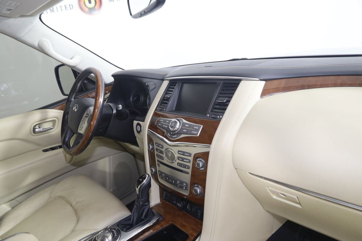 Used 2018 INFINITI QX80 4WD w/ Driver Assistance Package image 45