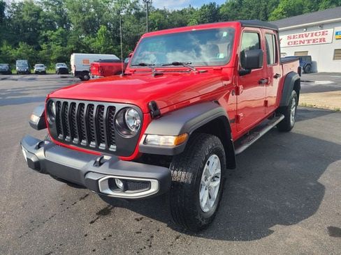 Used 2023 Jeep Gladiator Sport AWD/4WD image 1