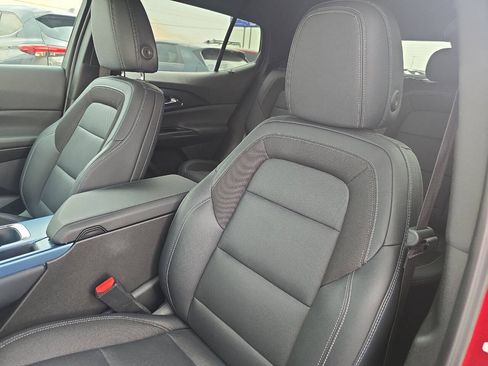 Used 2024 Chevrolet Equinox EV LT w/ Active Safety Package 3 AWD/4WD image 12