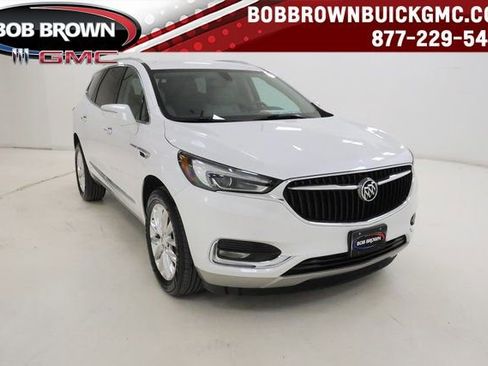 Used 2021 Buick Enclave Essence w/ Sound and Sites Package image 1