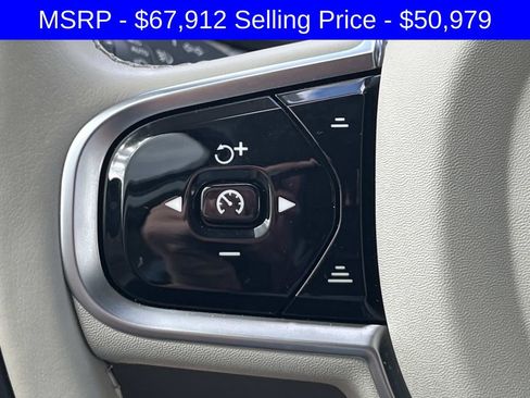 Certified 2025 Volvo XC60 T8 Plus w/ Protection Package Premier image 30