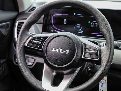 Certified 2024 Kia Seltos LX AWD/4WD image 10