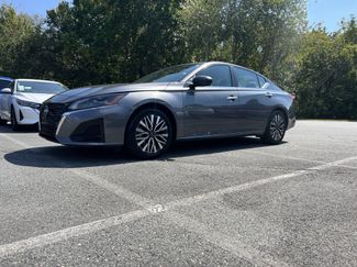Certified 2024 Nissan Altima 2.5 SV image 1