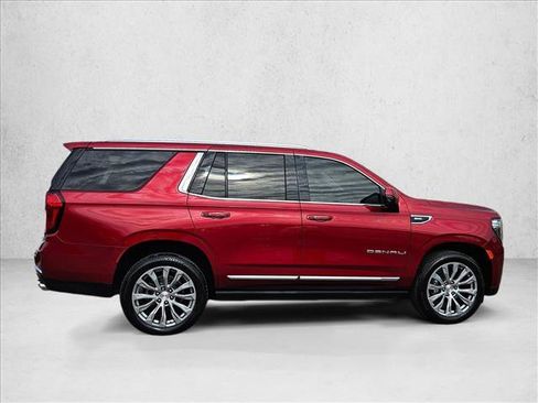 Used 2022 GMC Yukon Denali w/ Denali Premium Package AWD/4WD image 4