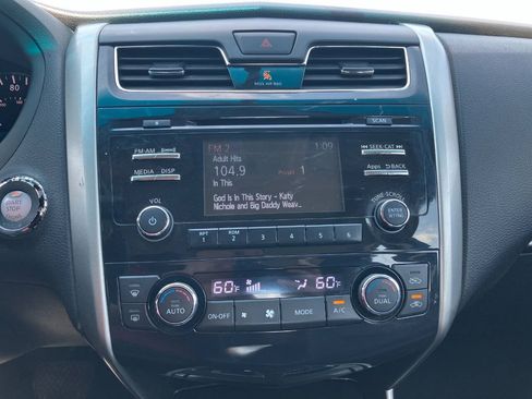 Used 2014 Nissan Altima 2.5 SL w/ Moonroof Package FWD image 19