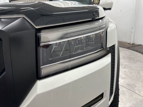 Used 2022 Nissan Frontier Pro-X w/ Pro-X Premium Package RWD image 25