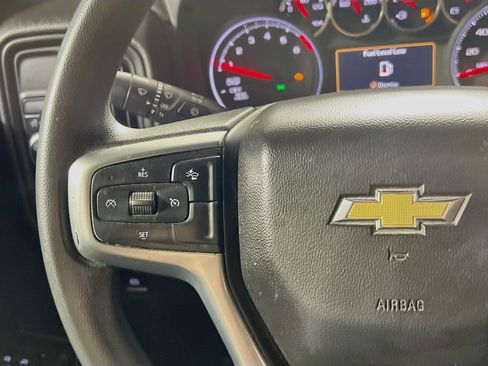 Used 2022 Chevrolet Silverado 1500 Custom w/ Safety Confidence Package RWD image 18