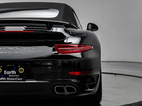 Used 2015 Porsche 911 Turbo image 15