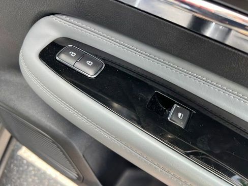 Used 2022 Lincoln Corsair AWD w/ Equipment Group 101A image 34