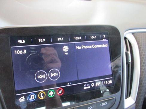 Used 2024 Chevrolet Malibu LT image 21